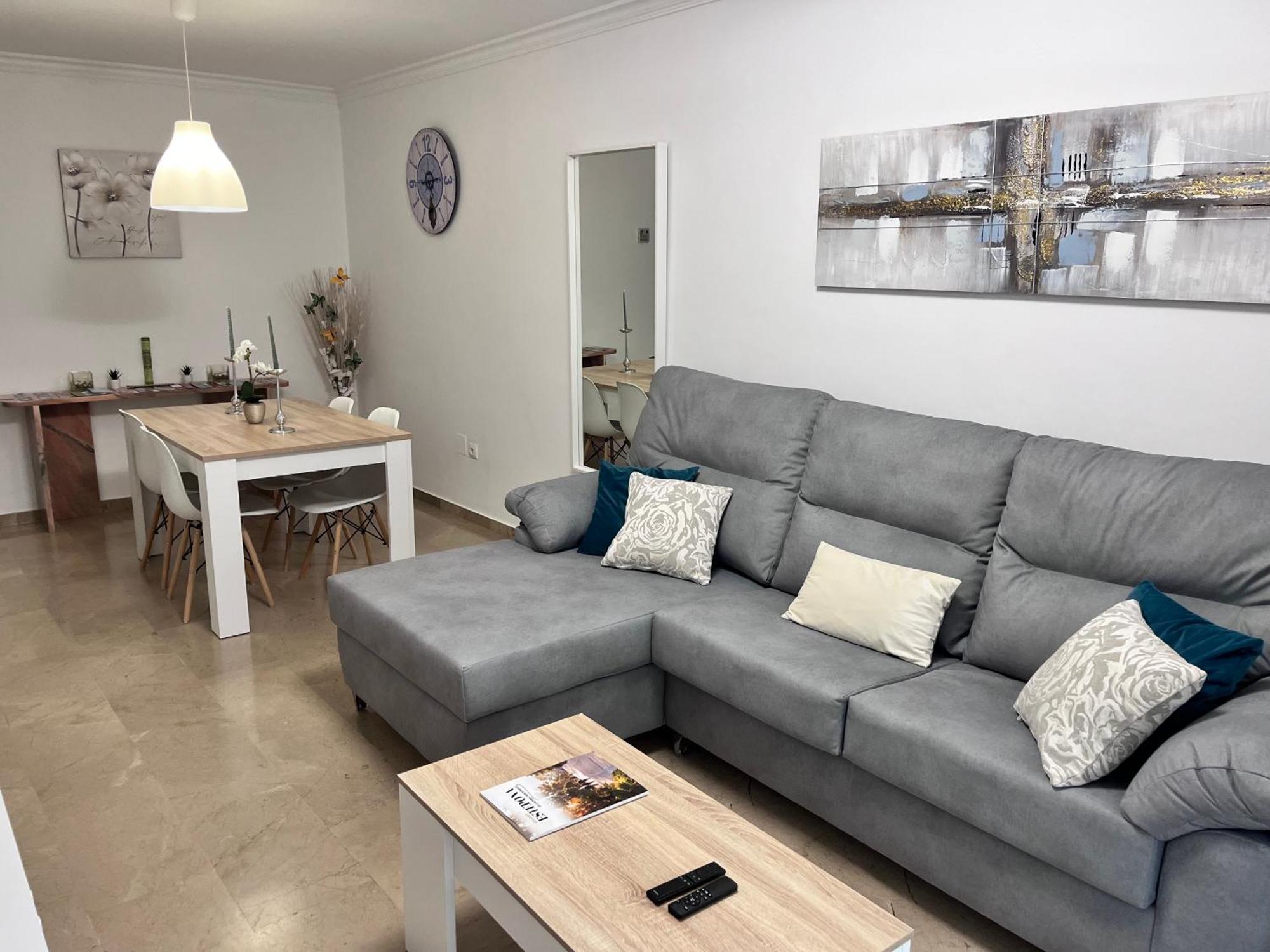 El Faro Vacaciones En Appartamento Estepona